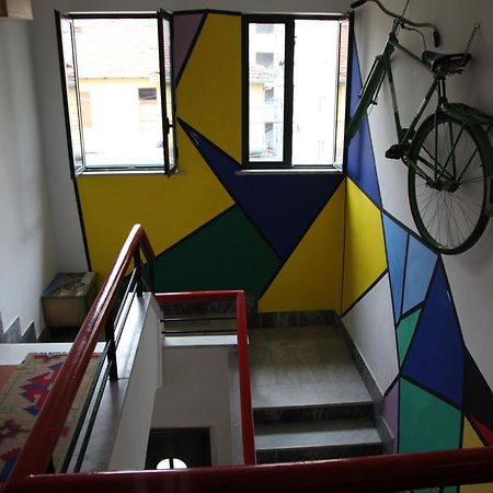 Trip'N'Hostel Тирана Екстериор снимка