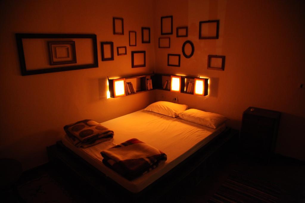 Trip'N'Hostel Тирана Стая снимка