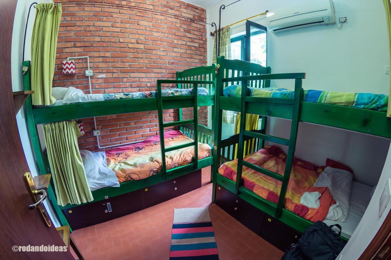 Trip'N'Hostel Тирана Екстериор снимка