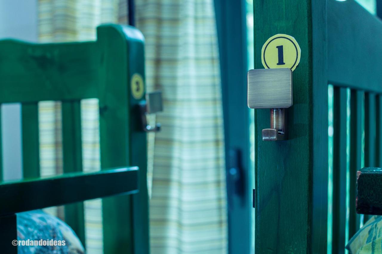 Trip'N'Hostel Тирана Екстериор снимка