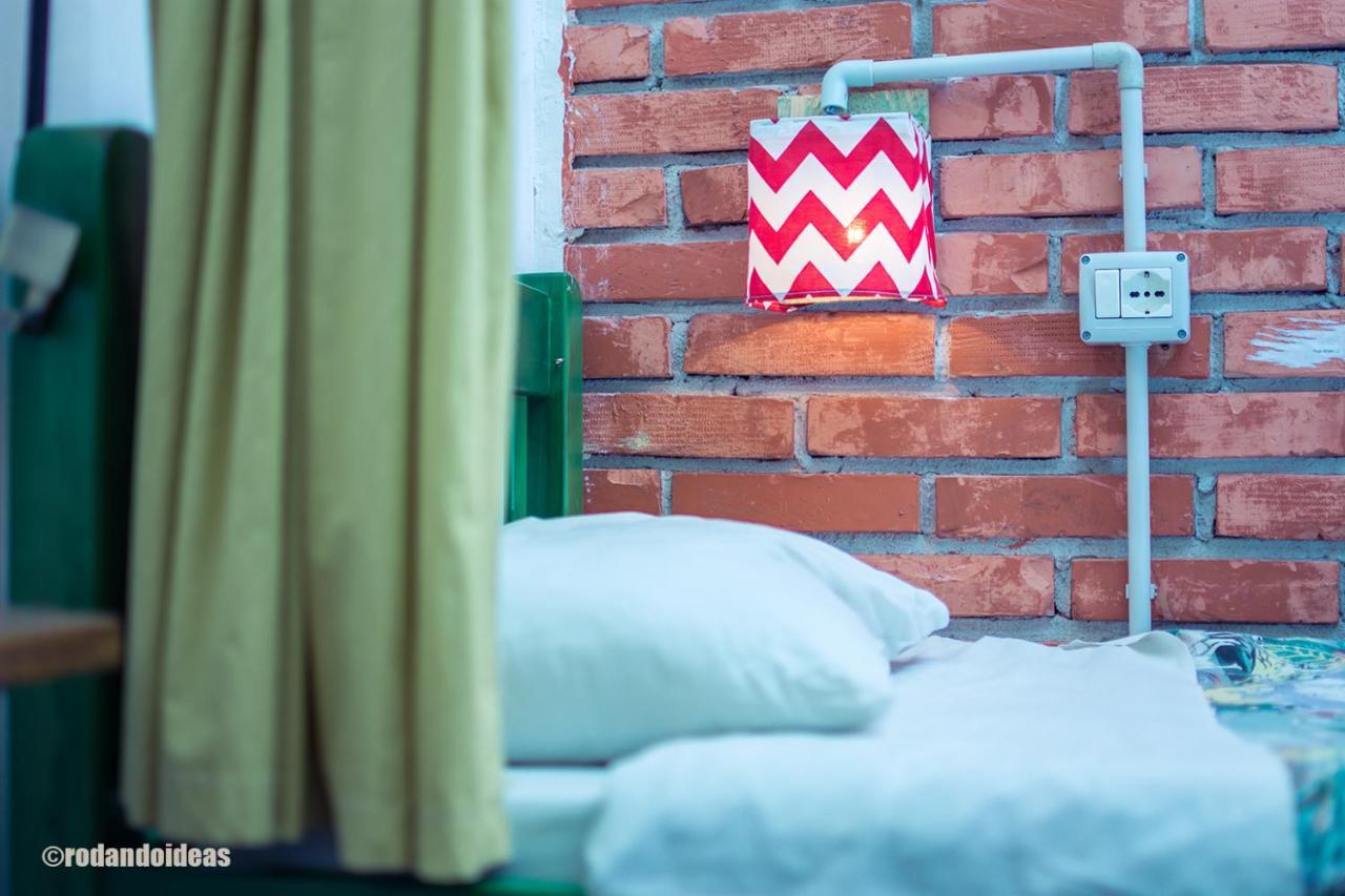 Trip'N'Hostel Тирана Екстериор снимка