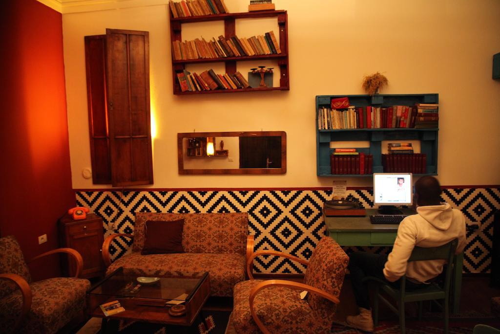 Trip'N'Hostel Тирана Екстериор снимка