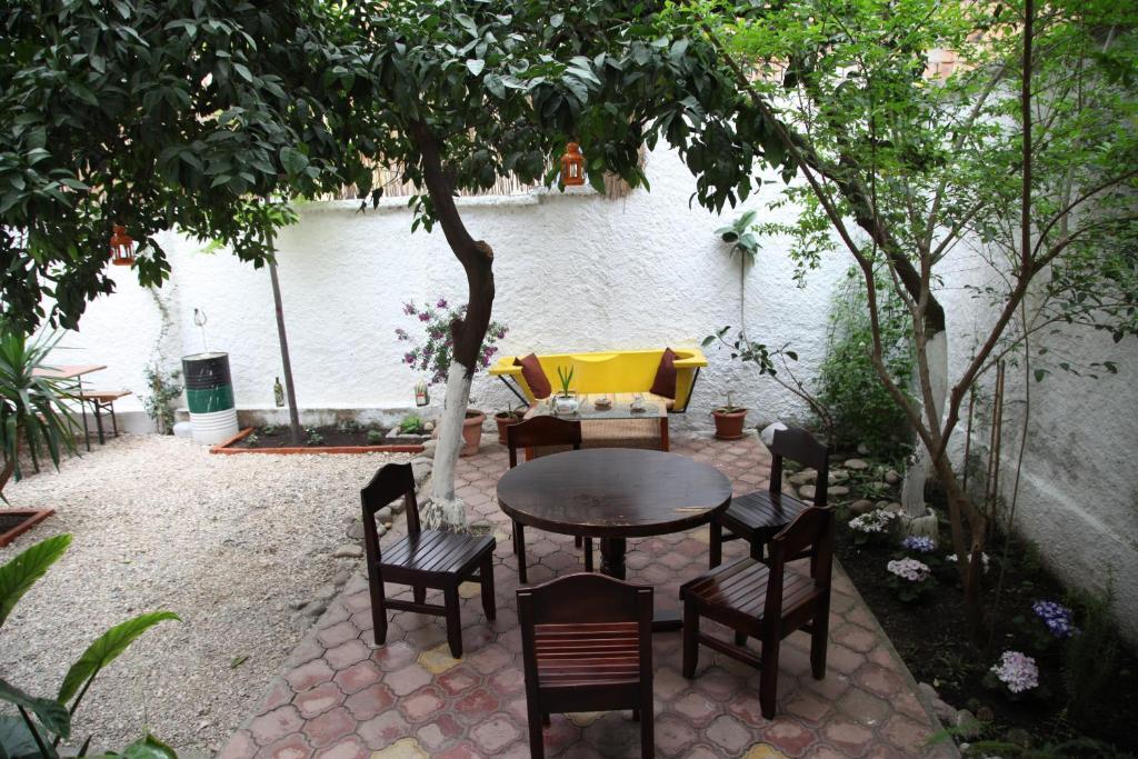 Trip'N'Hostel Тирана Екстериор снимка